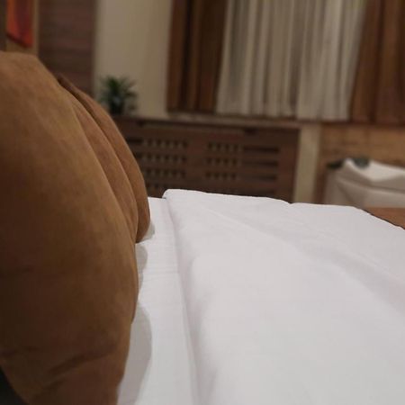Apartman D Lux Jacuzzi Kragujevac Exterior foto