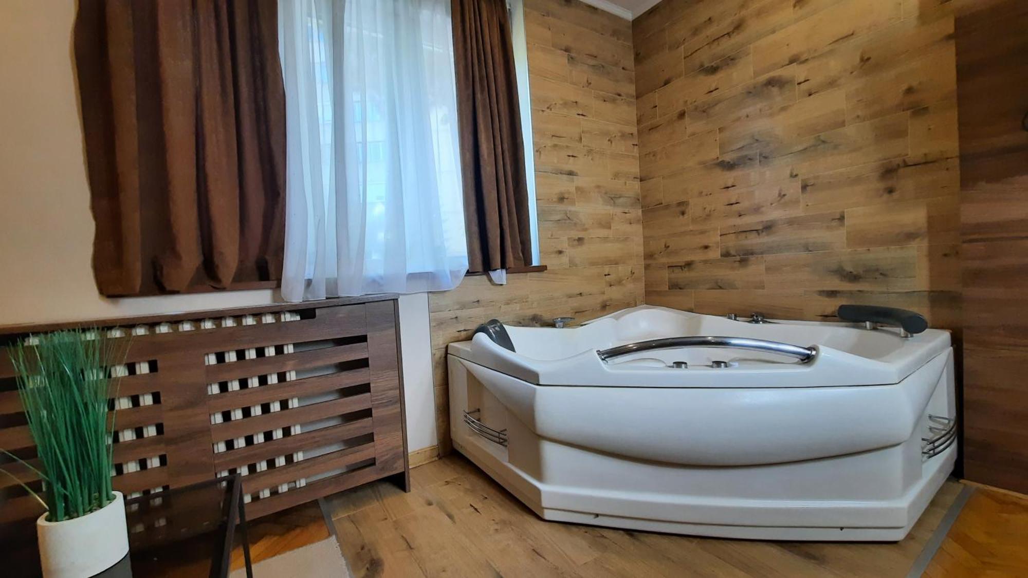 Apartman D Lux Jacuzzi Kragujevac Exterior foto