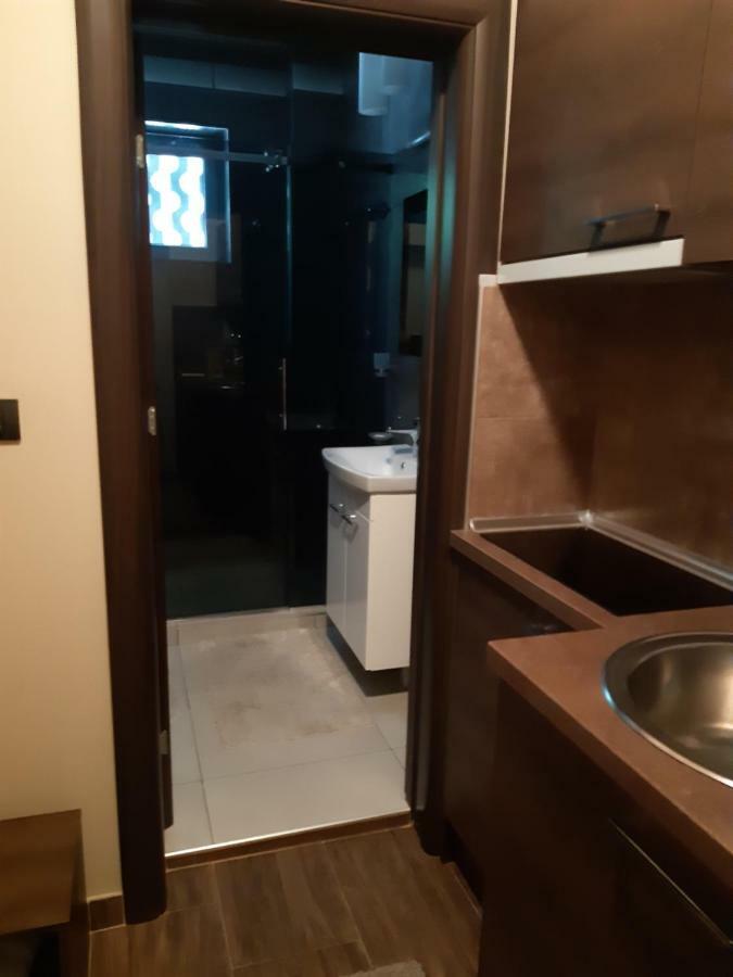 Apartman D Lux Jacuzzi Kragujevac Exterior foto